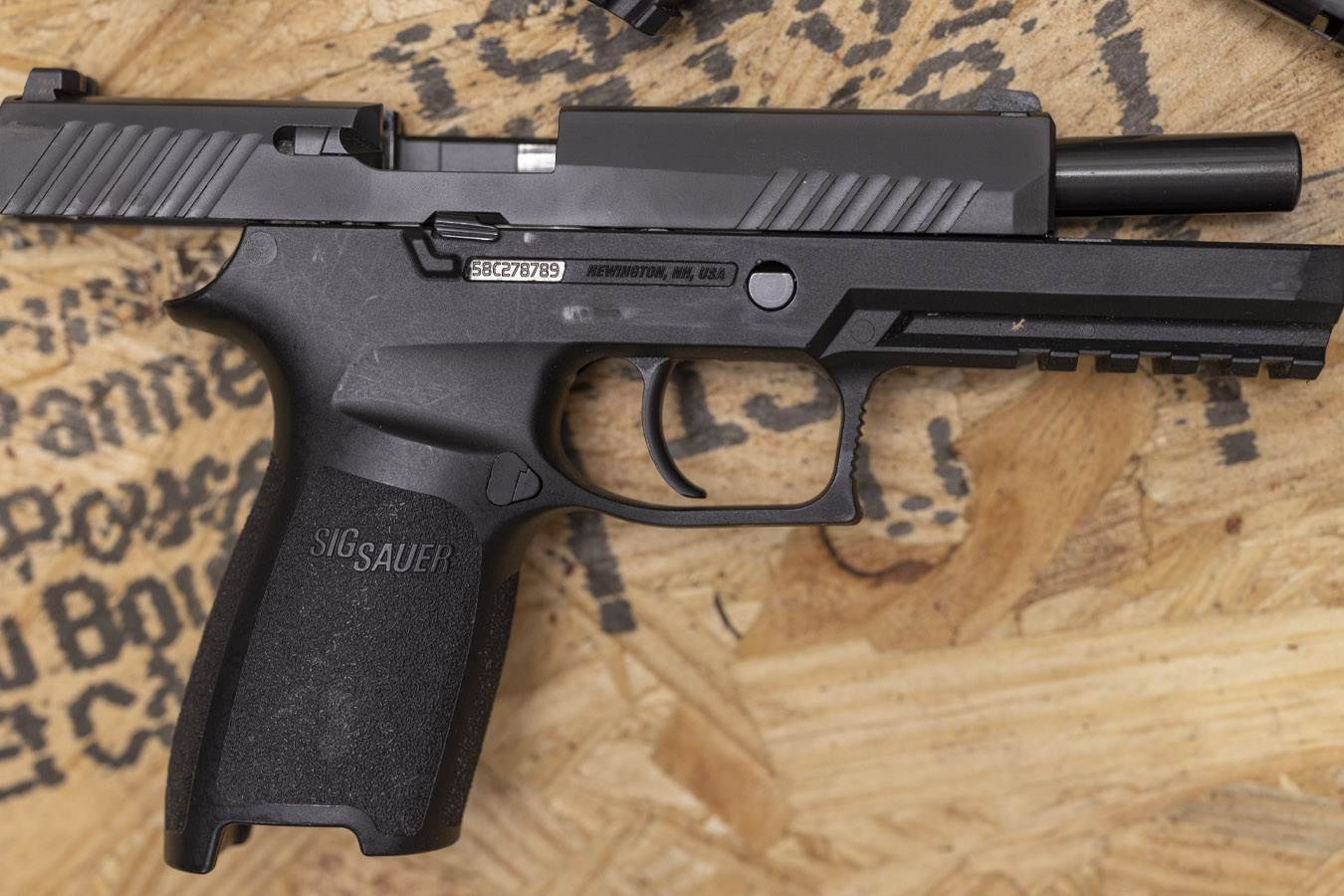SIG SAUER 320 Full-Size 9mm Police Trade-in Pistols (Good Condition)